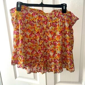 Cute shorts that looks like a skirt